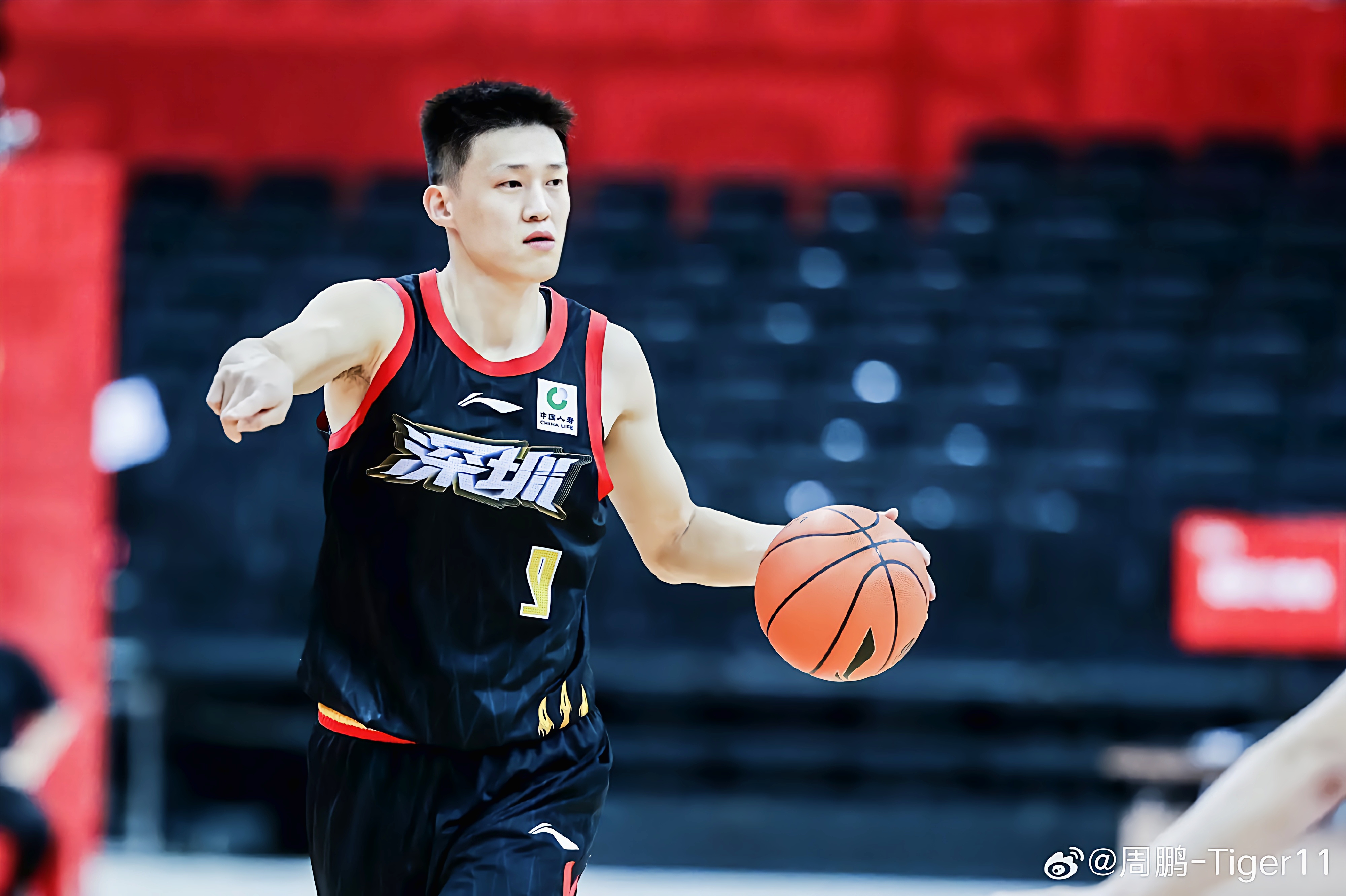转会期CBA季后赛传出新动向，华盛顿奇才迎来里程碑，管理层表态：气氛紧张，资深球员宣示担当的简单介绍