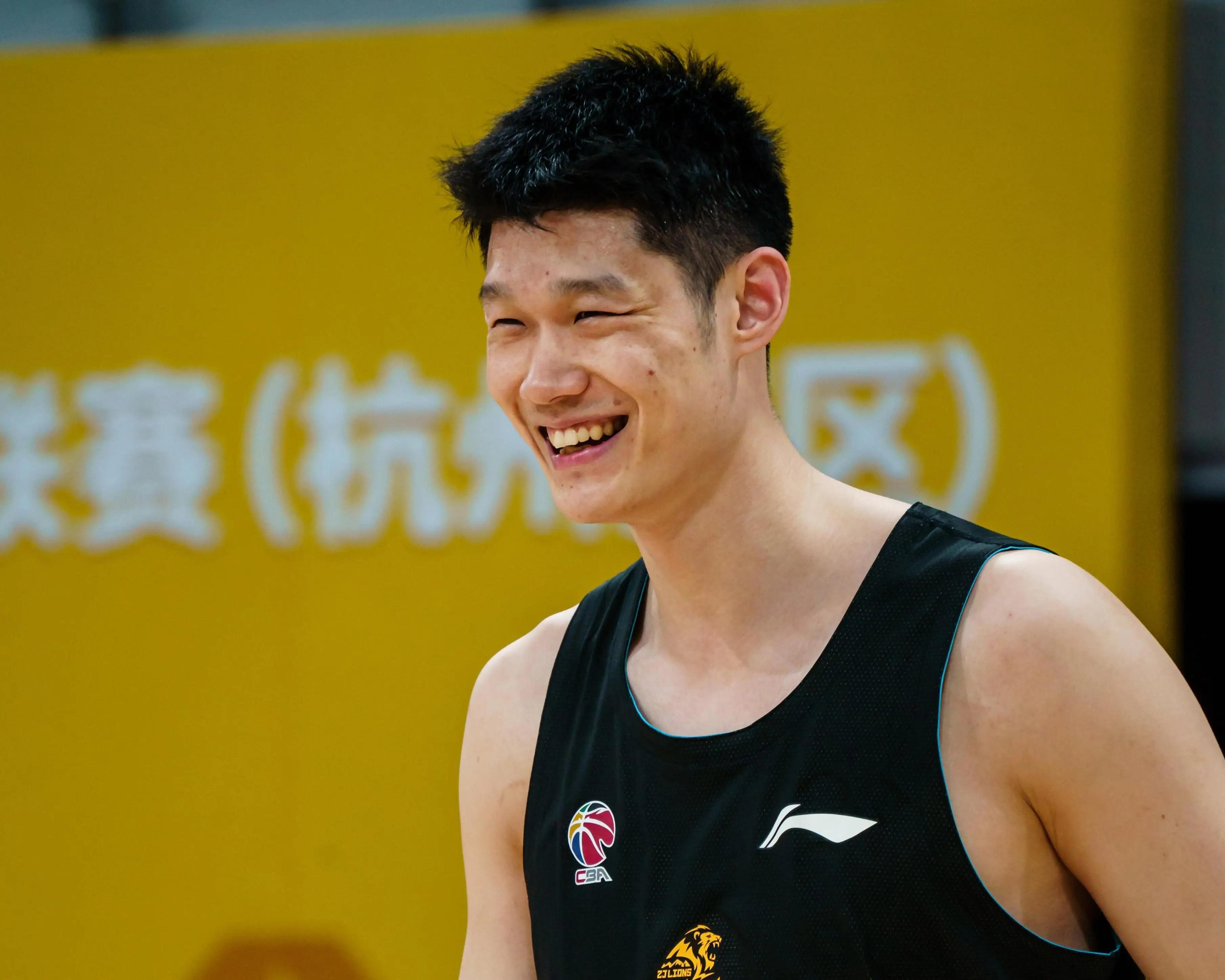 包含里程碑夜孟菲斯灰熊回应争议;CBA常规赛国际比赛日刷纪录;悬念犹存;身体对抗强度拉满的词条 包含里程碑夜孟菲斯灰熊回应争议;CBA常规赛国际比赛日刷纪录;悬念犹存;身体对抗强度拉满的词条